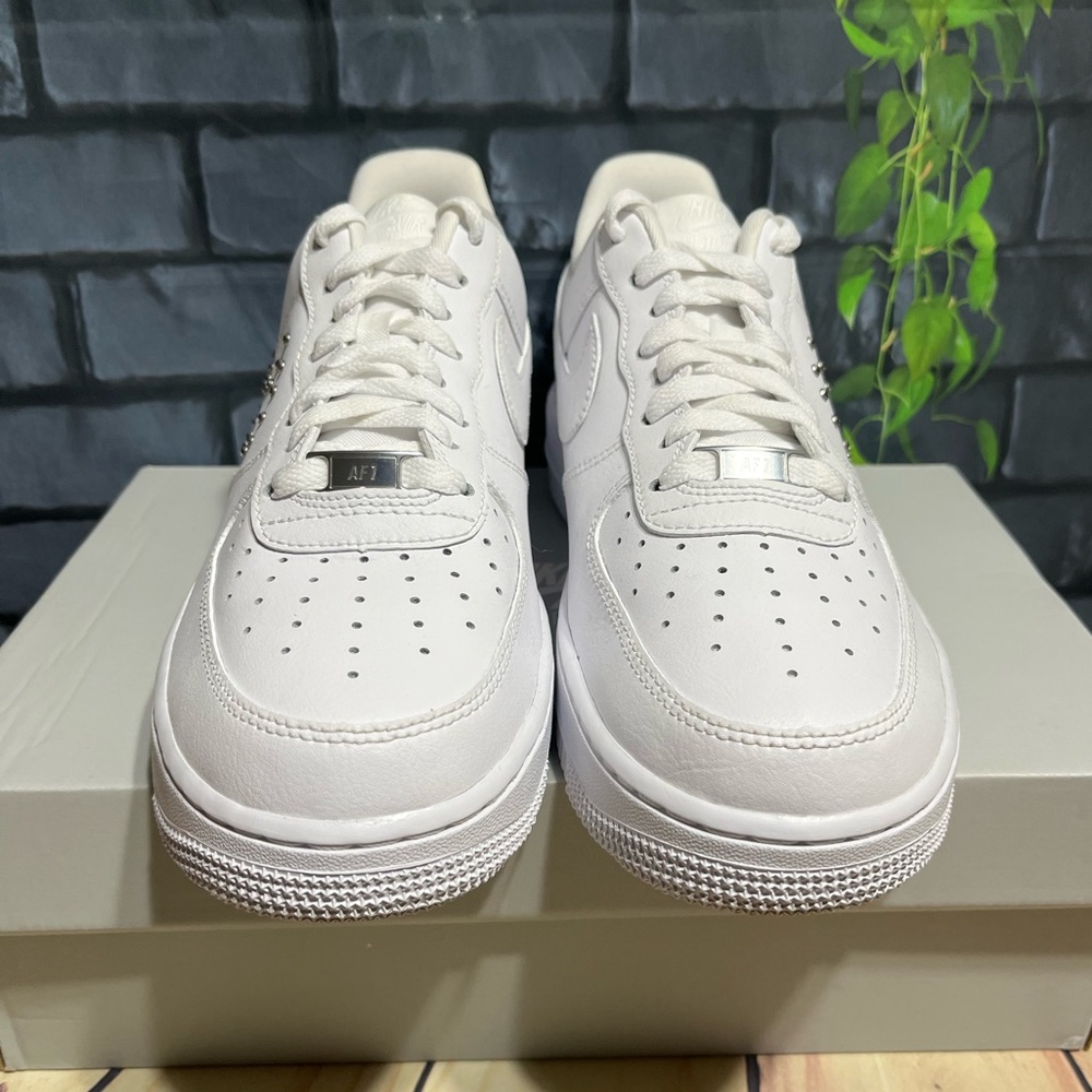 Nike Air Force 1 ‘07 - Picture 4 of 10
